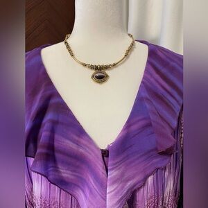 EUC. Women’s 2X Purple paisley 2/4 sleeve blouse.